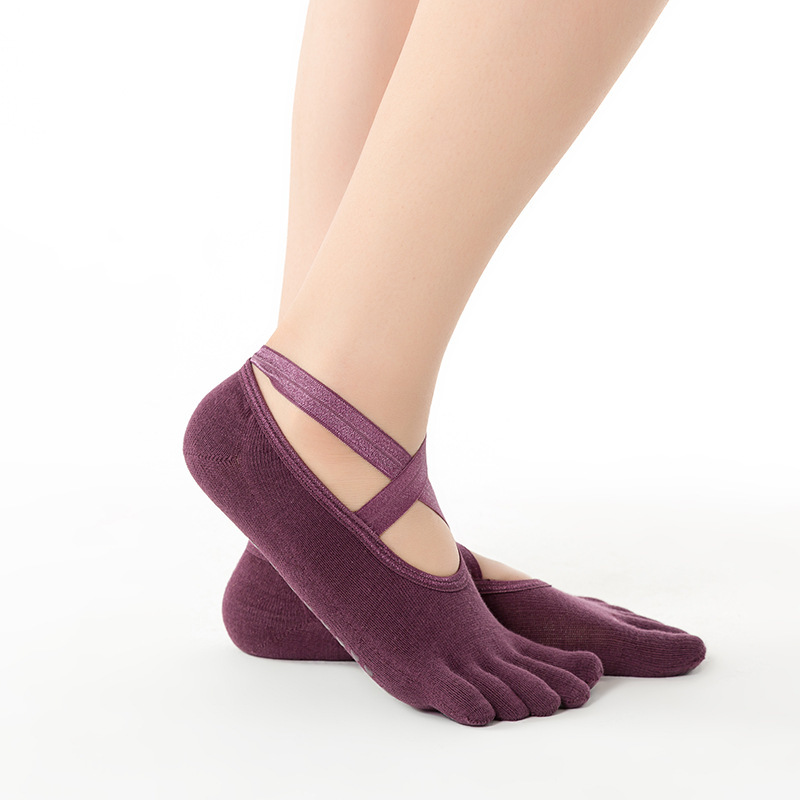 Yoga Socks Silicone Non-Slip Finger Socks Professional Female Trampoline Sports Fitness Pilates Beginner Yoga Socks Female Yoga Socks Silicone Non-Slip Finger Socks Professional Female Trampoline Sports Fitness Pilates Beginner Yoga Socks Female