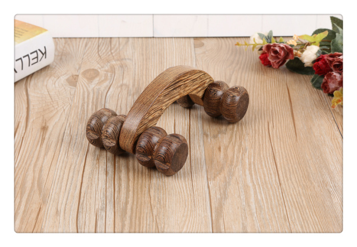 Fine Wooden four wheel massager wooden roller massage through the meridian Fine Wooden four wheel massager wooden roller massage through the meridian