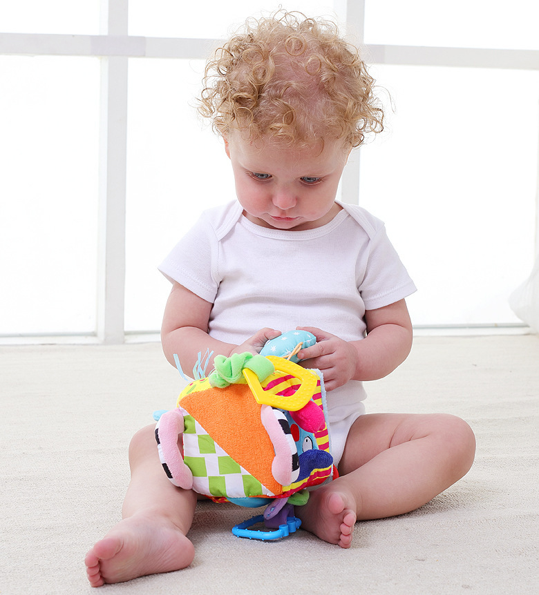 Early Education Cloth Ball Colorful Toddler Fitness Ball with Bell Hand Ball Cloth Toy Colorful Sensory Ball Early Education Cloth Ball Colorful Toddler Fitness Ball with Bell Hand Ball Cloth Toy Colorful Sensory Ball