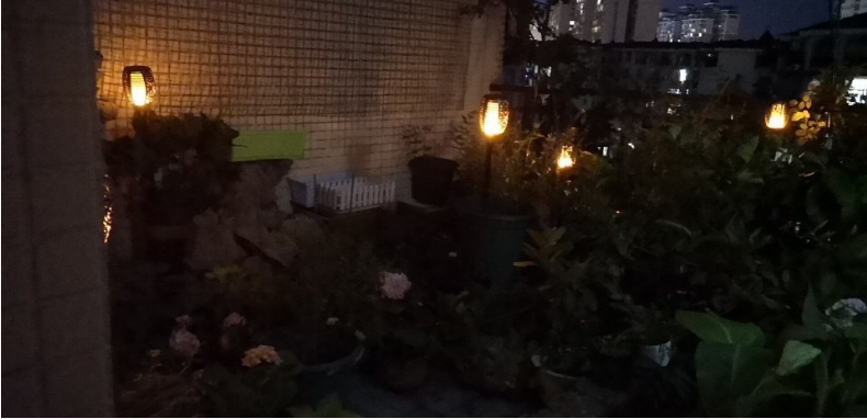 USB charged flame lamp lawn plug - in lamp hot style electronics solar flame lamp USB charged flame lamp lawn plug - in lamp hot style electronics solar flame lamp