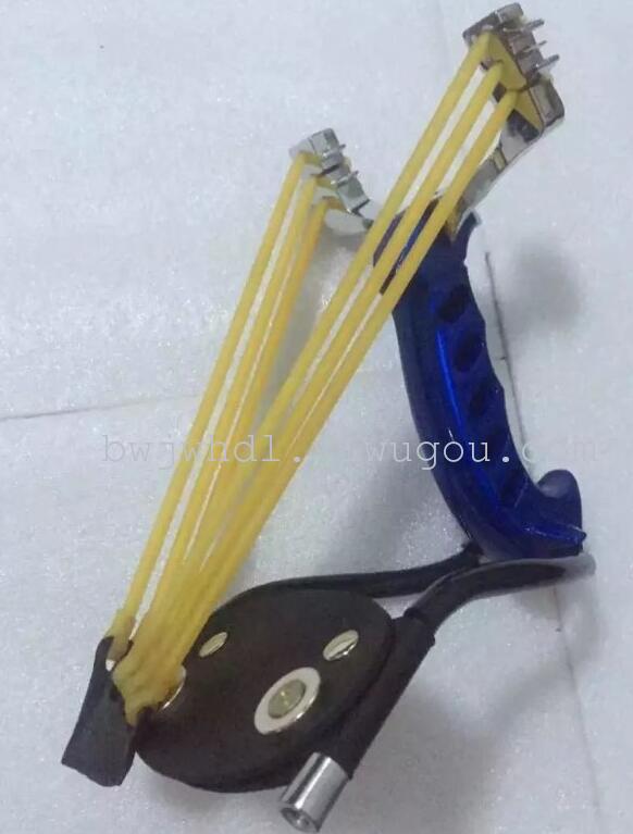 Wholesale new Jade Dragon slingshot with arm bracket sniper bow shooting outdoors Wholesale new Jade Dragon slingshot with arm bracket sniper bow shooting outdoors