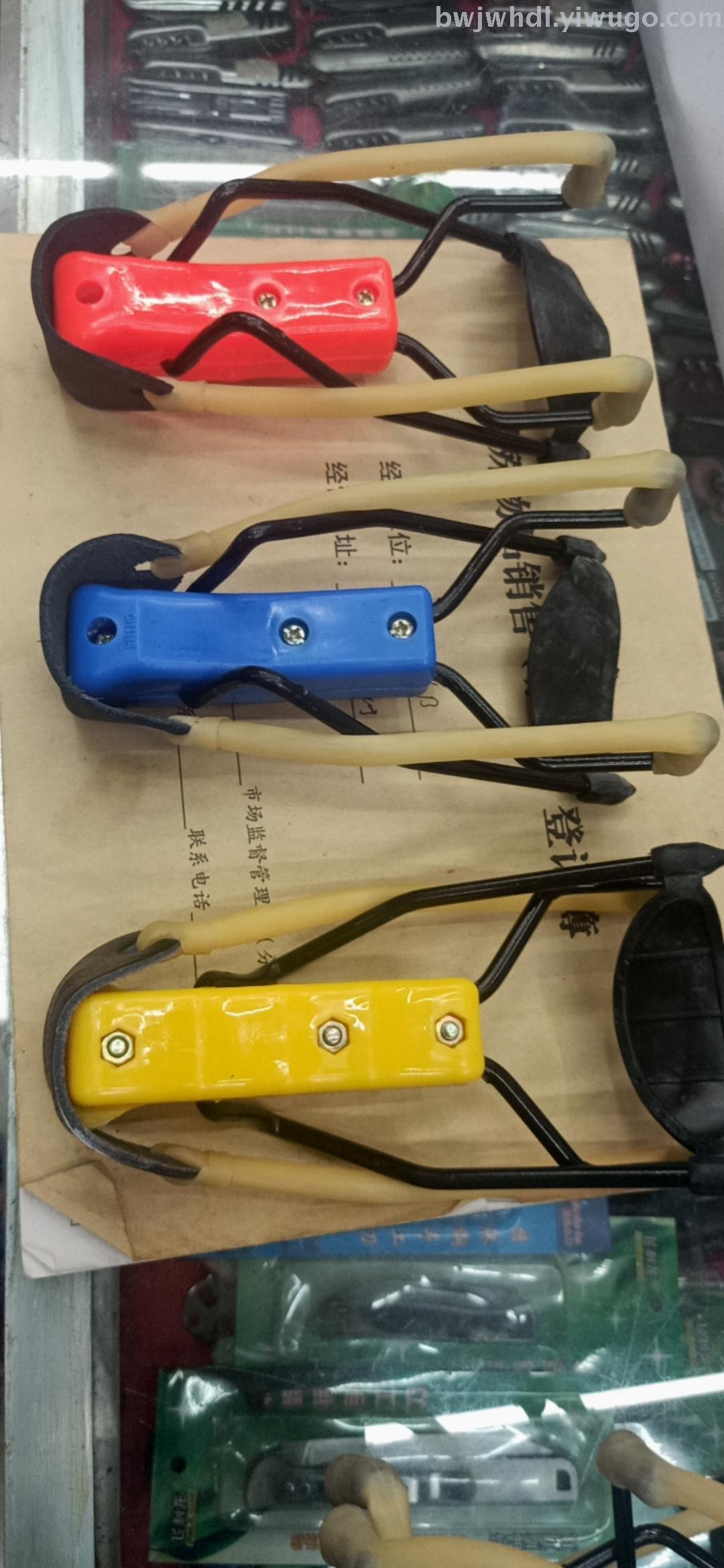 Wholesale and retail plastic hand support colored toy slingshot entertainment Wholesale and retail plastic hand support colored toy slingshot entertainment