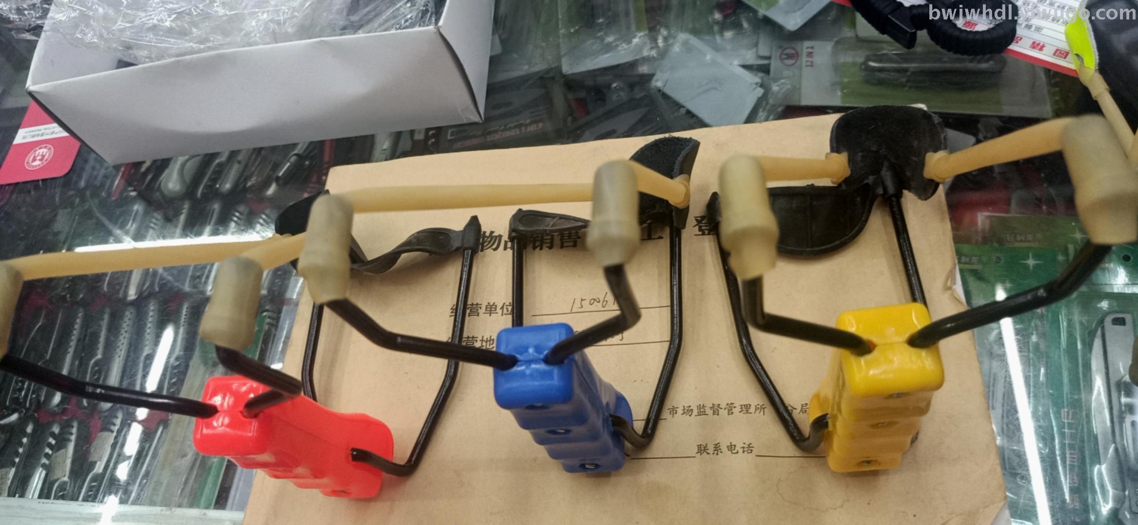 Wholesale and retail plastic hand support colored toy slingshot entertainment Wholesale and retail plastic hand support colored toy slingshot entertainment