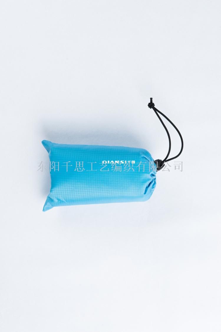 Hot style special sale is suing camping nylon pocket picnic mat waterproof work folding lawn beach mat moisture proof pad