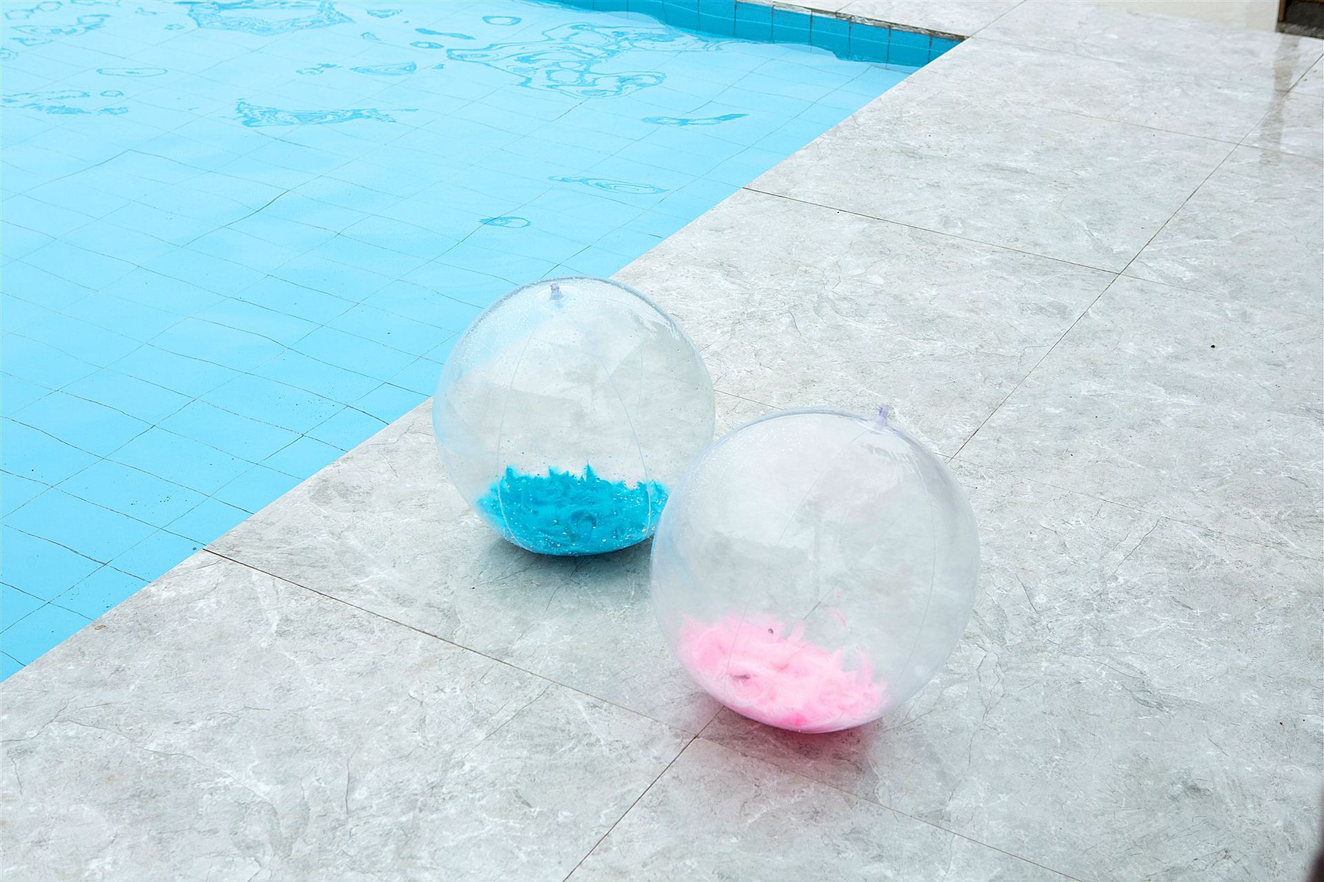 Cross-Border Hotline Ins Hot Sale Internet Celebrity Inflatable Transparent Feather Beach Ball PVC Ball Water Beach Toys Cross-Border Hotline Ins Hot Sale Internet Celebrity Inflatable Transparent Feather Beach Ball PVC Ball Water Beach Toys