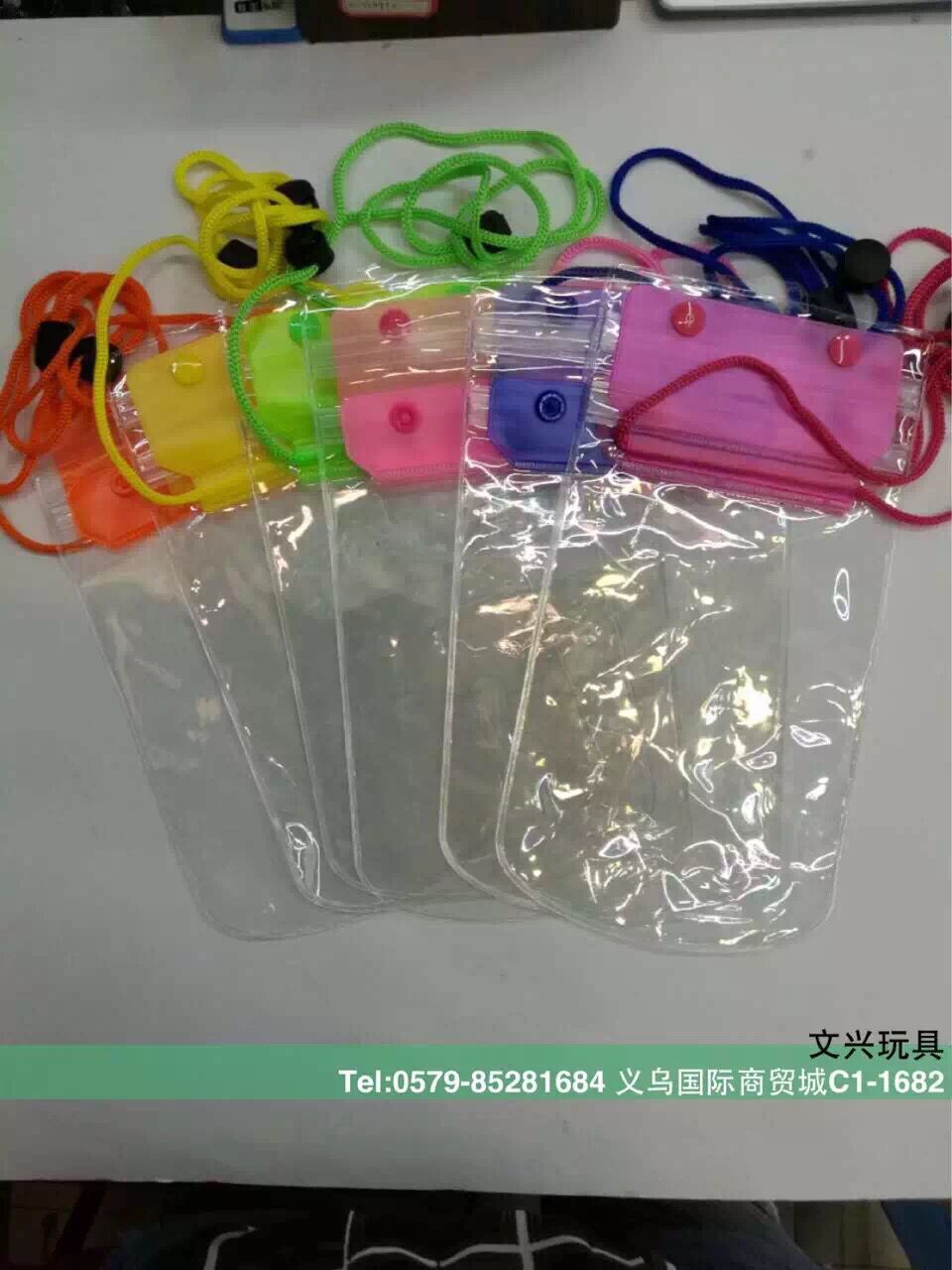 Mobile phone waterproof bag inflation mobile phone waterproof bag safety factory direct sales
