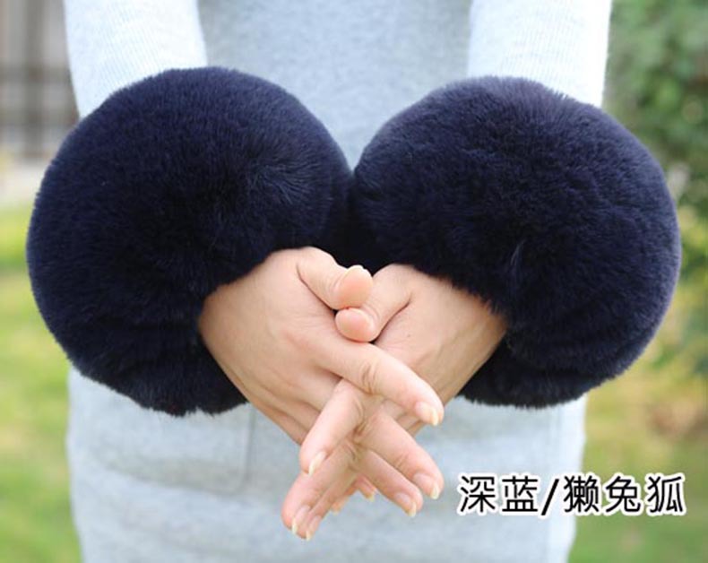 Raccoon Fur Fox Fur Imitation Fur Fur Hand Ring Fur Wristband Women's Oversleeve Imitation Rabbit Fur Bracelet Cuff Wristband Raccoon Fur Fox Fur Imitation Fur Fur Hand Ring Fur Wristband Women's Oversleeve Imitation Rabbit Fur Bracelet Cuff Wristband