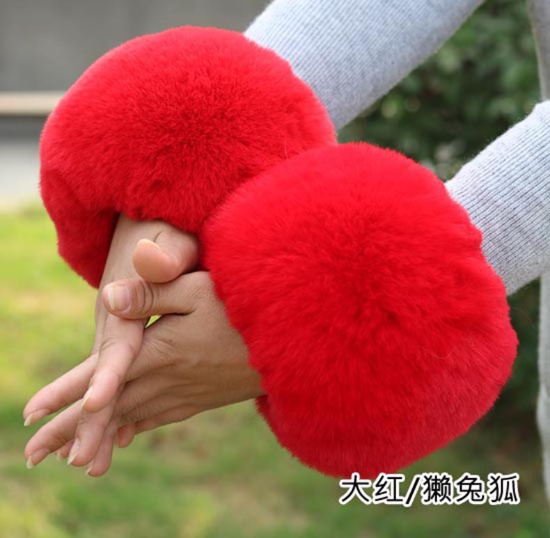 Raccoon Fur Fox Fur Imitation Fur Fur Hand Ring Fur Wristband Women's Oversleeve Imitation Rabbit Fur Bracelet Cuff Wristband Raccoon Fur Fox Fur Imitation Fur Fur Hand Ring Fur Wristband Women's Oversleeve Imitation Rabbit Fur Bracelet Cuff Wristband
