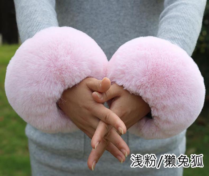 Raccoon Fur Fox Fur Imitation Fur Fur Hand Ring Fur Wristband Women's Oversleeve Imitation Rabbit Fur Bracelet Cuff Wristband Raccoon Fur Fox Fur Imitation Fur Fur Hand Ring Fur Wristband Women's Oversleeve Imitation Rabbit Fur Bracelet Cuff Wristband