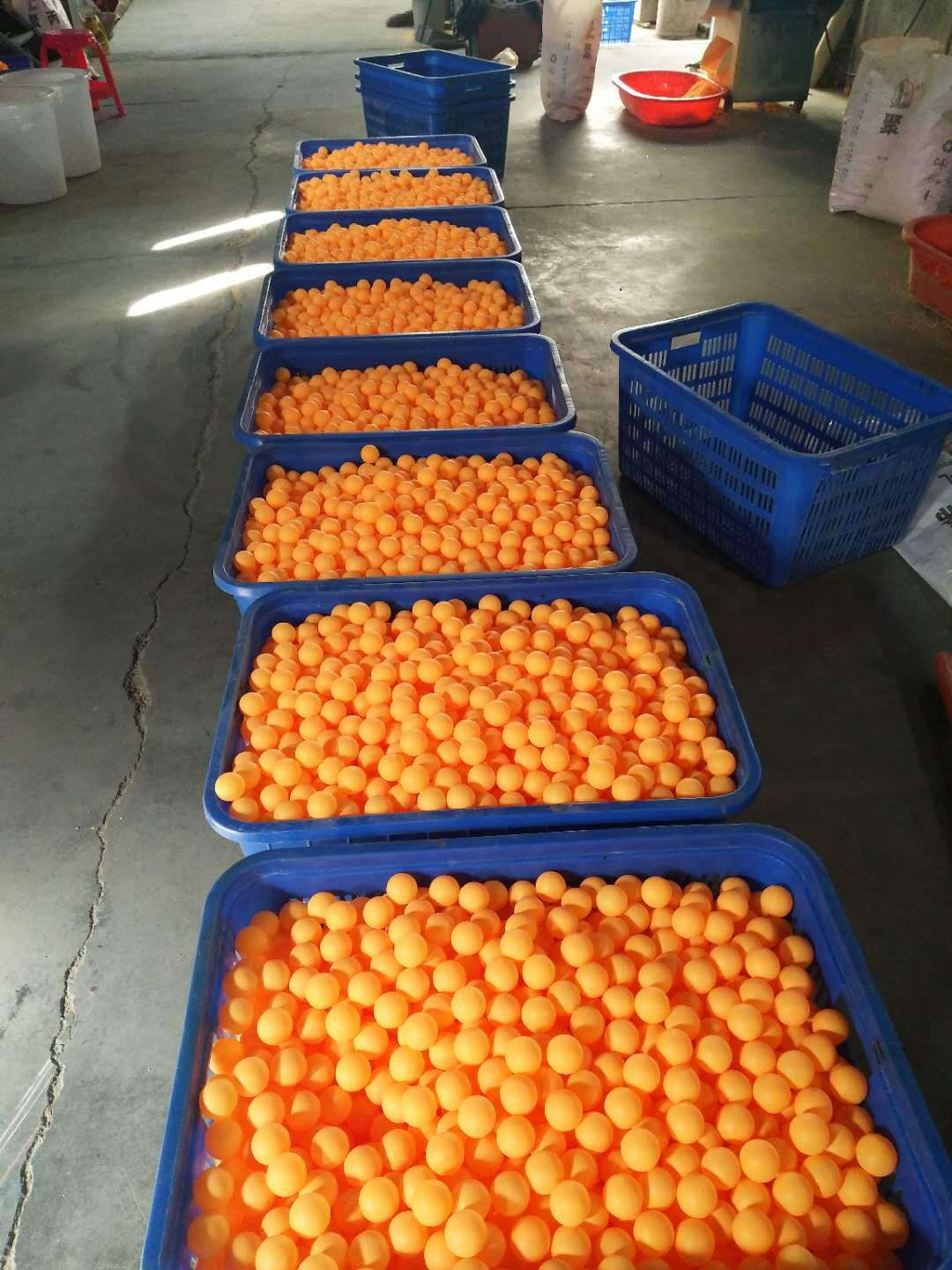 New Table Tennis Wholesale Training Competition Ultra-Stretch Table Tennis Seamless Resistant 60-Cylinder Table Tennis