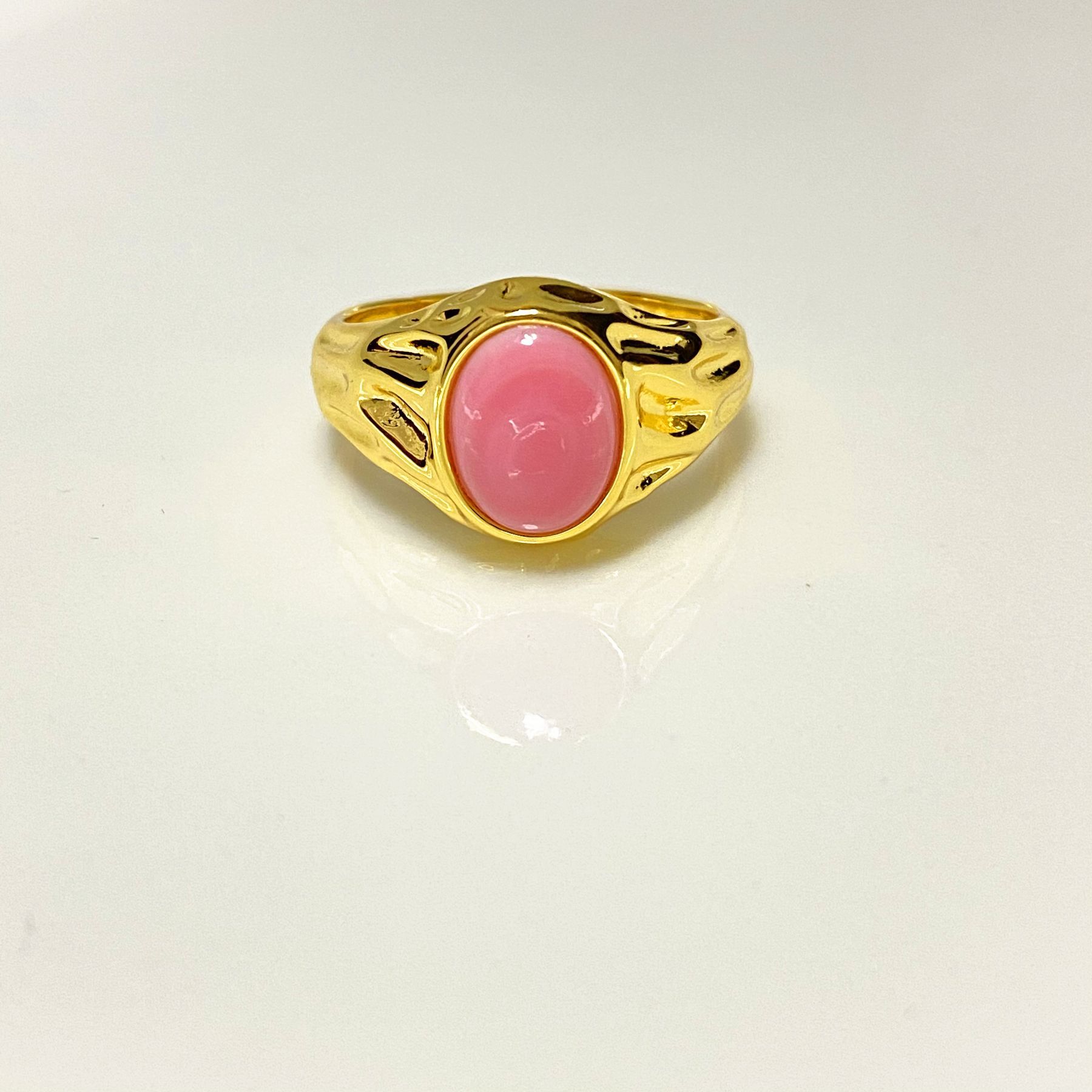 Factory Direct Wholesale Ring Female Natural Queen Snail Queen Shell Egg Surface Ethnic Style Gold Plated No Fading Cuff Bracelet
