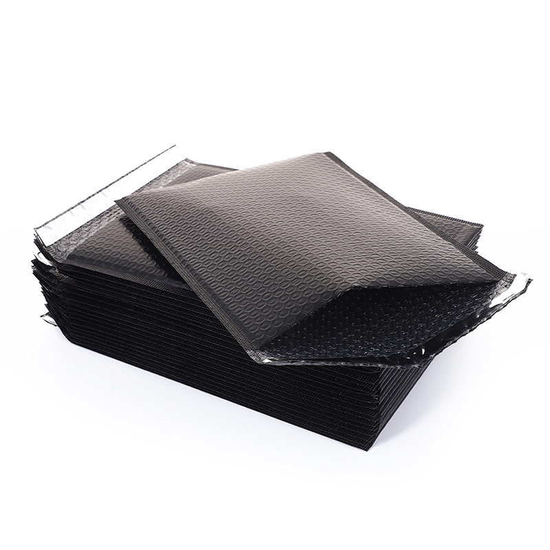 Black Extruded Poly Bubble Mailer Waterproof Bag Shockproof Bag Black Extruded Poly Bubble Mailer Waterproof Bag Shockproof Bag