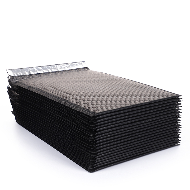Black Extruded Poly Bubble Mailer Waterproof Bag Shockproof Bag Black Extruded Poly Bubble Mailer Waterproof Bag Shockproof Bag