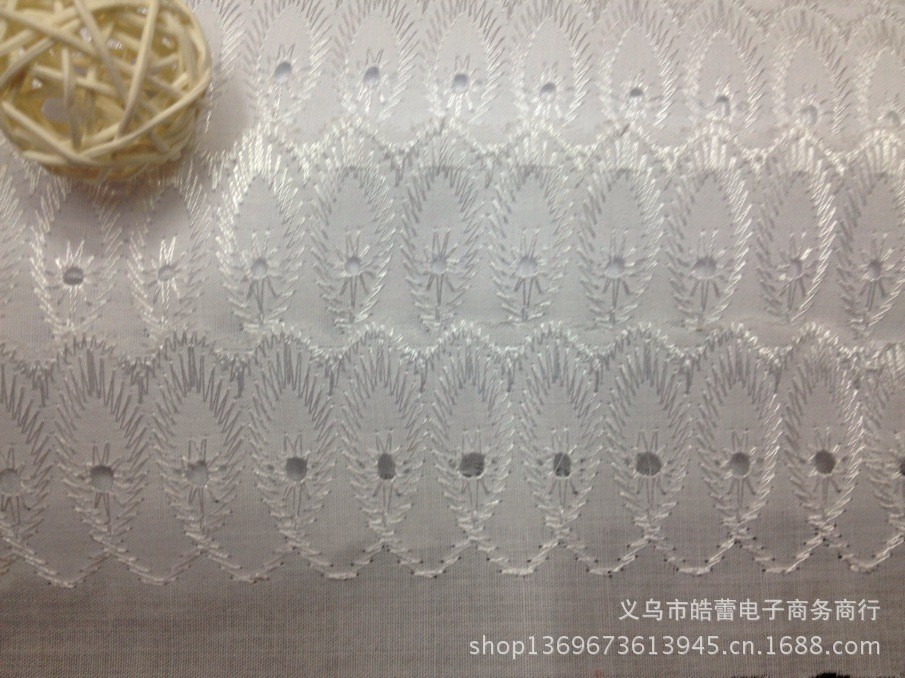 TC feather lace width 5cm color white cuff for children's clothing bleaching TC feather lace width 5cm color white cuff for children's clothing bleaching