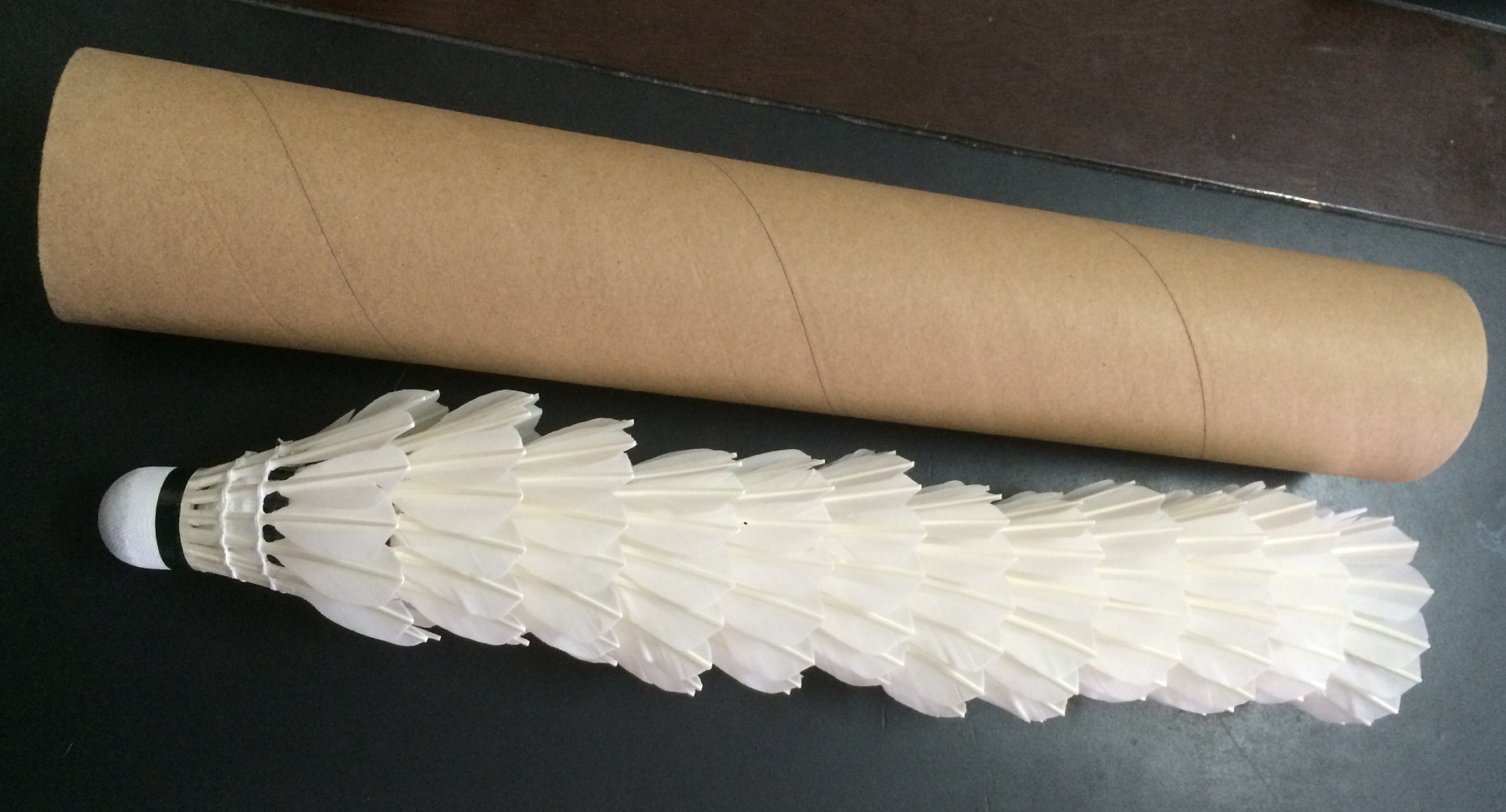 Badminton Free Shipping Factory Direct Sales 12-Piece Suit Durable Shuttlecock without Standard