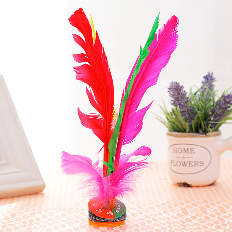 Manufacturer's direct selling of color 21cm goose feather shuttlecock shuttlecock with iron plate for kicking children's 