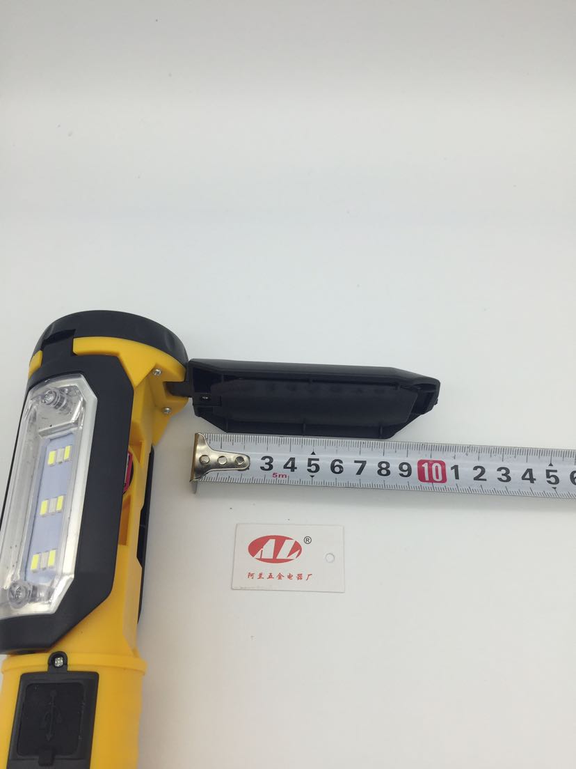 Tool is suing multi - function LED light hook car maintenance light adjustable light folding camping light Tool is suing multi - function LED light hook car maintenance light adjustable light folding camping light