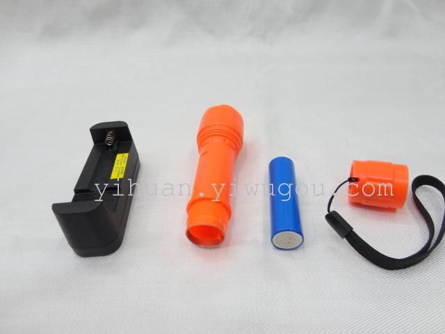 Ai Gefei lithium batteries waterproof plastic small flashlight LED flashlight emergency flashlight camping light