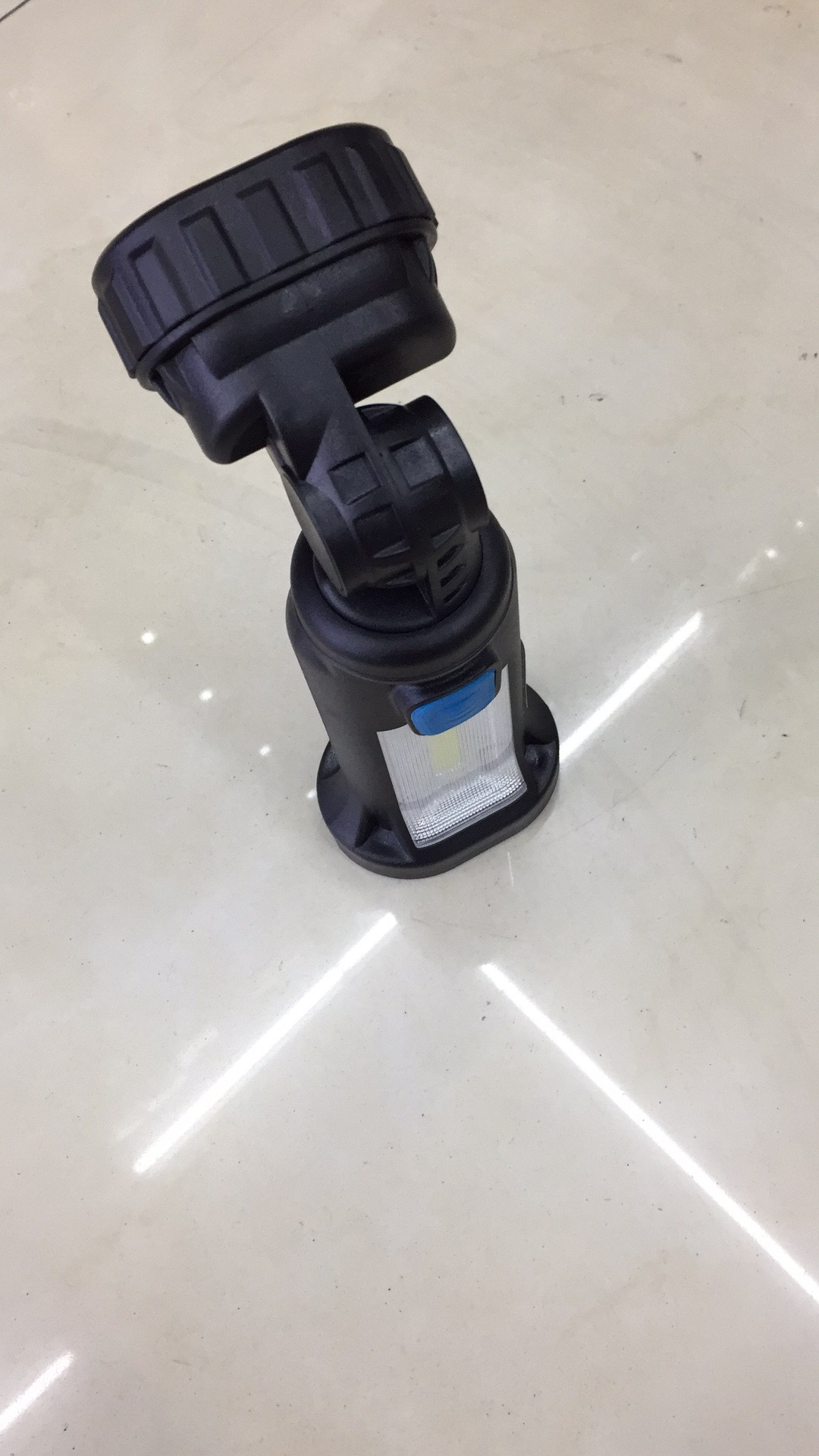Double head direct light with strong magnetic working light includes side light 4 section 7 battery camping light
