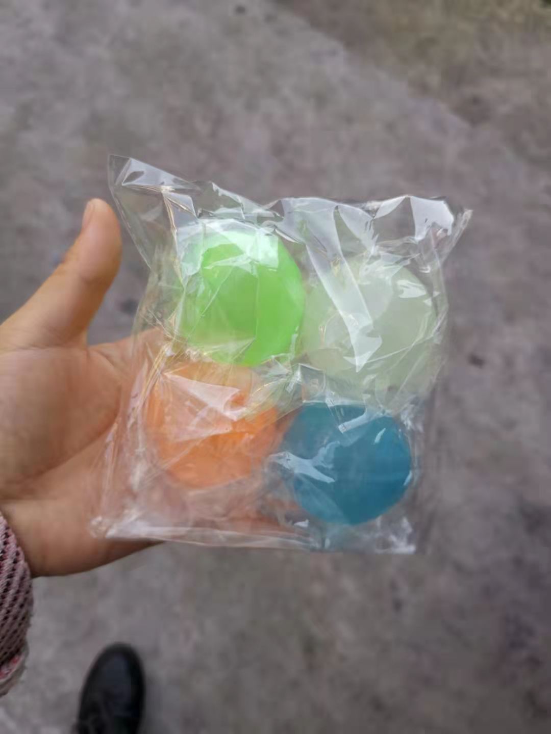 Tiktok Luminous Sticky Ball Sticky Wall Ball Decompression Vent Ball TPR Interactive Ceiling Ball Children Darts Sticky Ball Tiktok Luminous Sticky Ball Sticky Wall Ball Decompression Vent Ball TPR Interactive Ceiling Ball Children Darts Sticky Ball