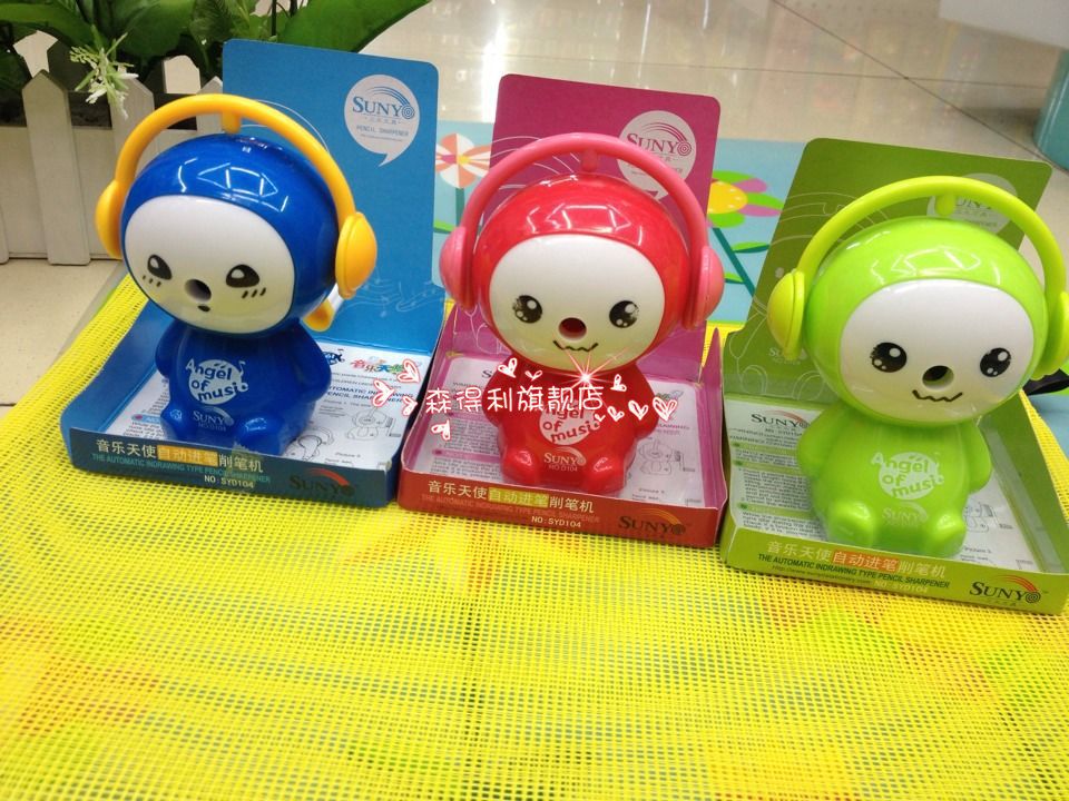 Cartoon style hand-chipping pen machine Korean version of fine students take the initiative into pencil sharpener Cartoon style hand-chipping pen machine Korean version of fine students take the initiative into pencil sharpener