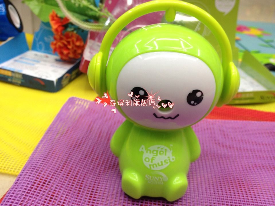 Cartoon style hand-chipping pen machine Korean version of fine students take the initiative into pencil sharpener Cartoon style hand-chipping pen machine Korean version of fine students take the initiative into pencil sharpener