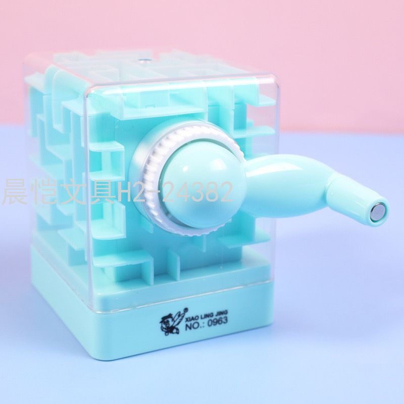 2021 New Creative Labyrinth Ball Hand-Cranking Pencil Sharpener Pencil Sharpener Bead Rolling Maze Pencil Sharpener Pencil Sharpener