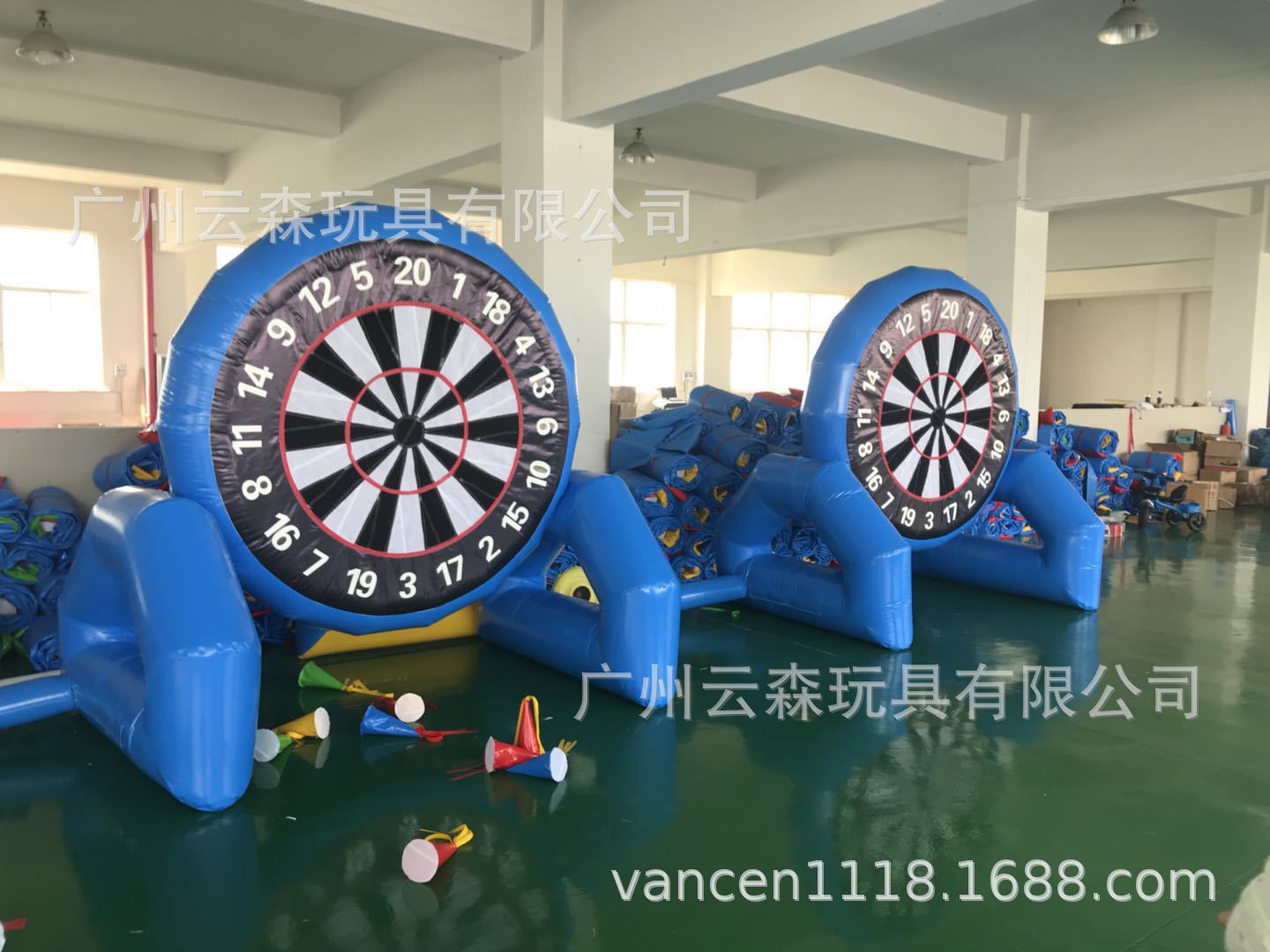 Manufacturers custom fun games props inflatable football darts 100 hundred parent-child game activities to expand Manufacturers custom fun games props inflatable football darts 100 hundred parent-child game activities to expand