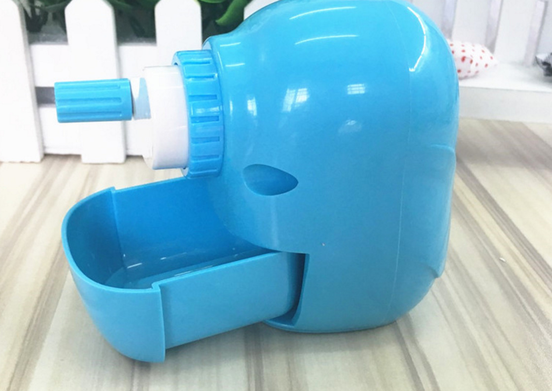 Manufacturer direct-selling cartoon bee automatically back and forth sharpener hand pencil sharpener