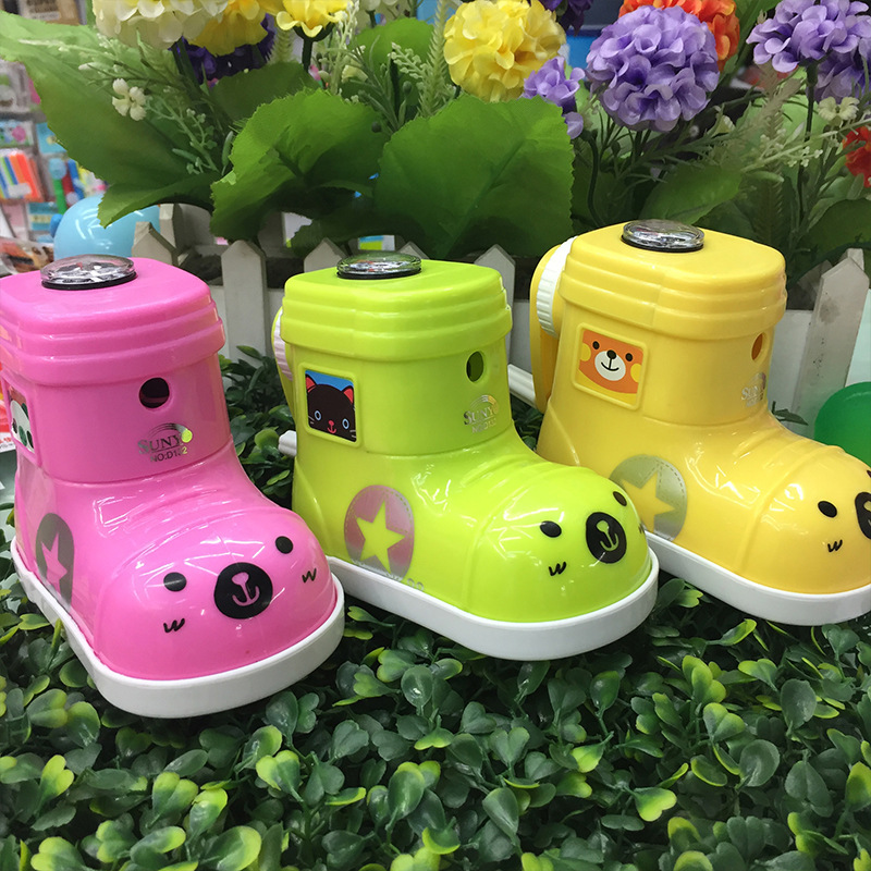 Creative shoe sculpt hand pencil sharpener for students