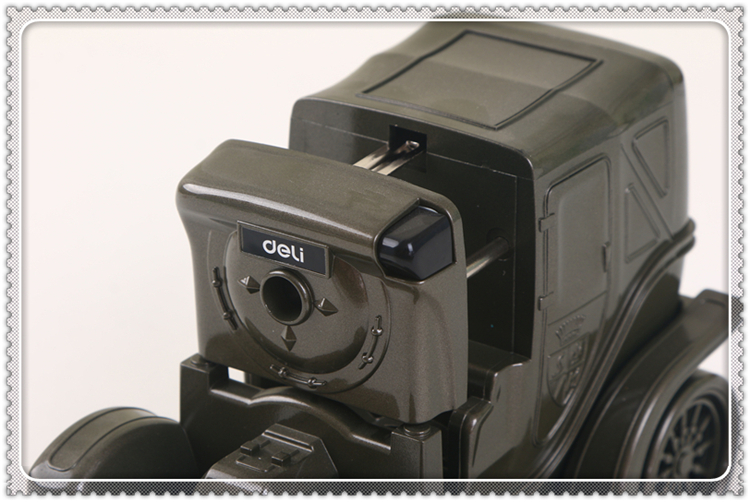 Automobile model hand - operated pencil sharpener primary school students can adjust coarse - fine pencil sharpener 