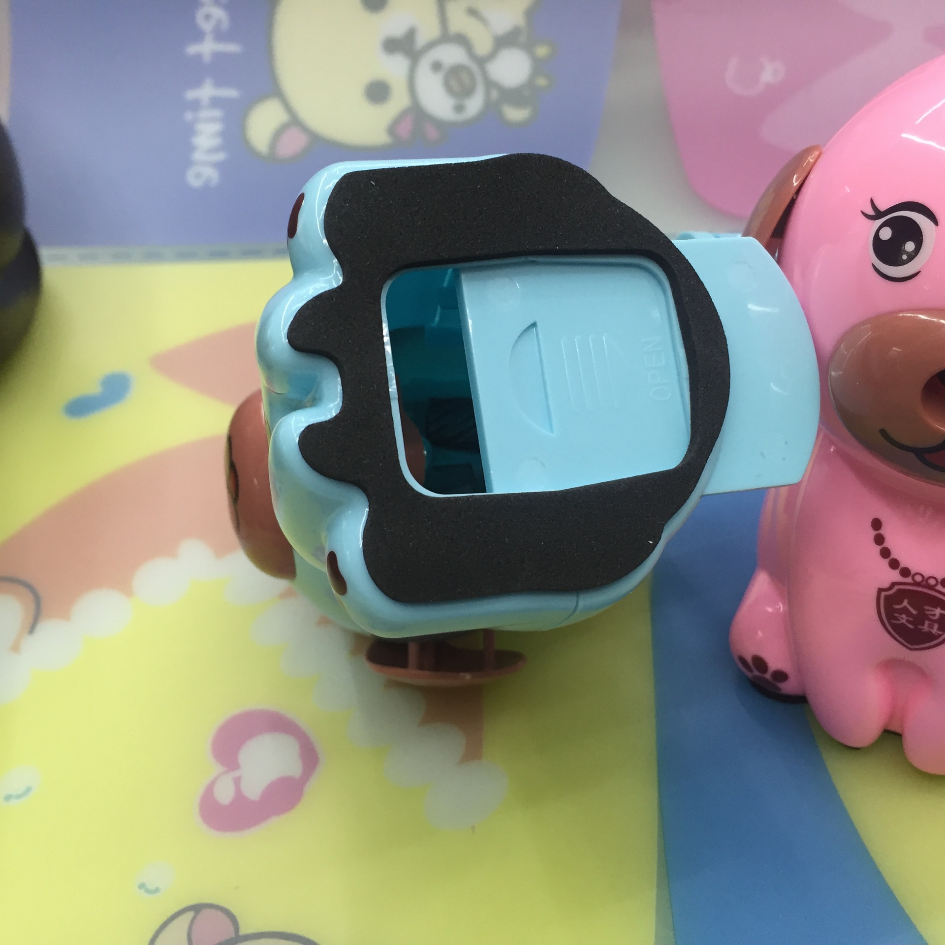 Japan and South Korea stationery creative cartoon hand pencil sharpener puppy shape pen knife pencil reeler