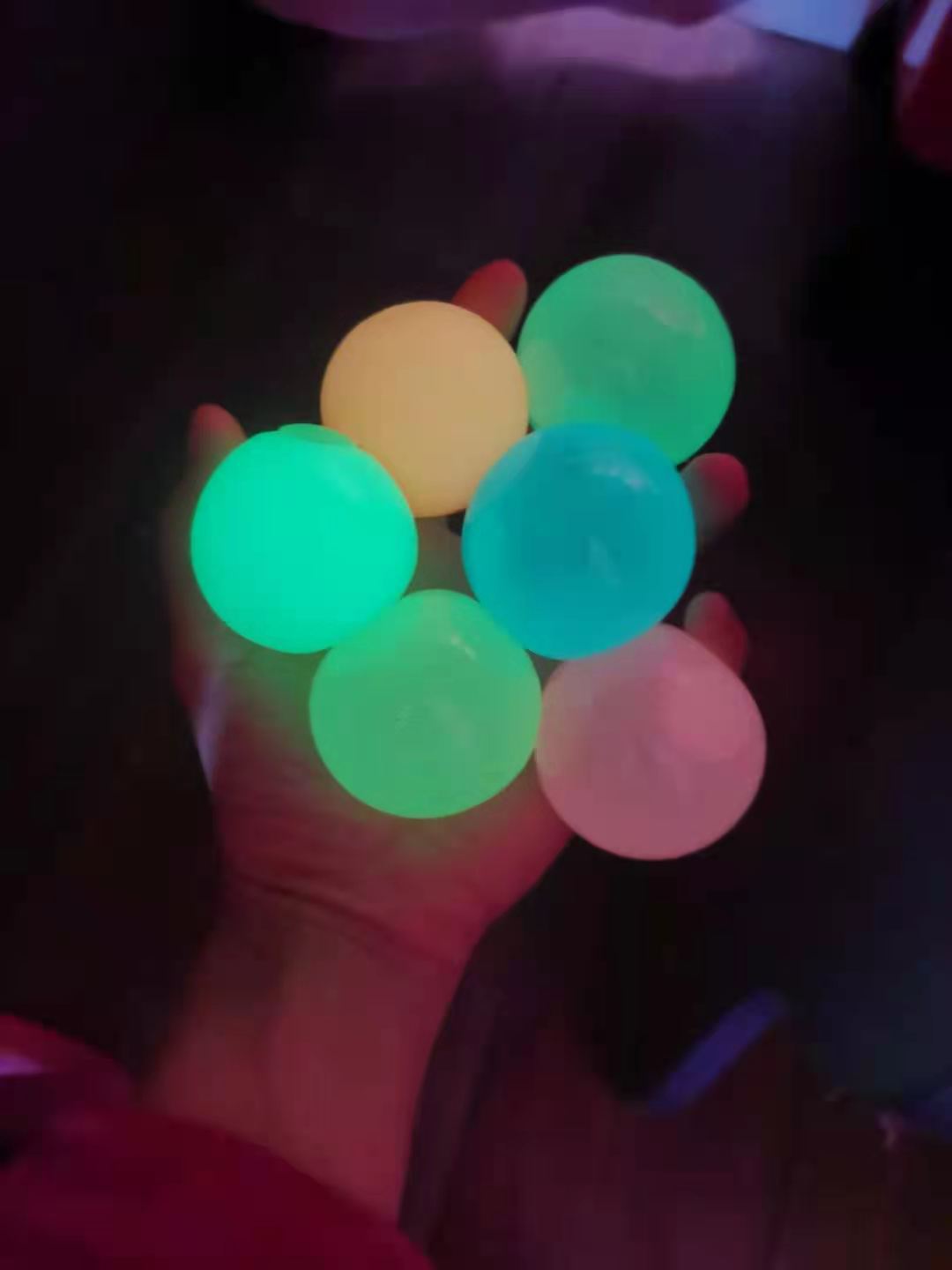 Tiktok Luminous Sticky Ball Sticky Wall Decompression Vent Ball TPR Interactive Ceiling Ball Children Darts Sticky Ball Toys