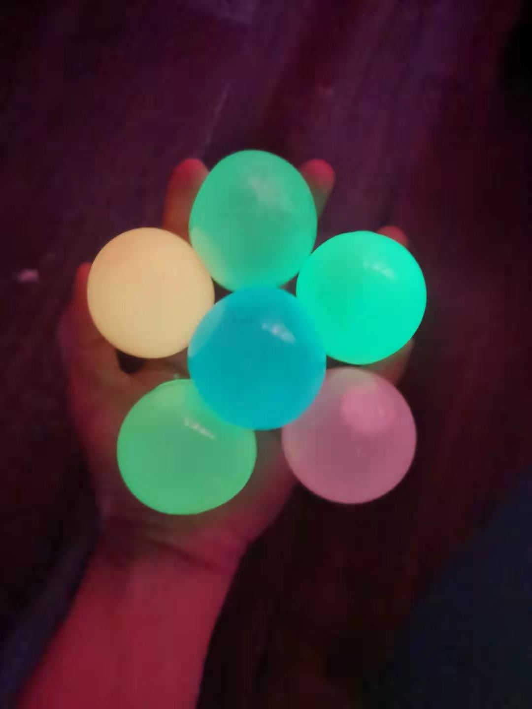 Tiktok Luminous Sticky Ball Sticky Wall Decompression Vent Ball TPR Interactive Ceiling Ball Children Darts Sticky Ball Toys