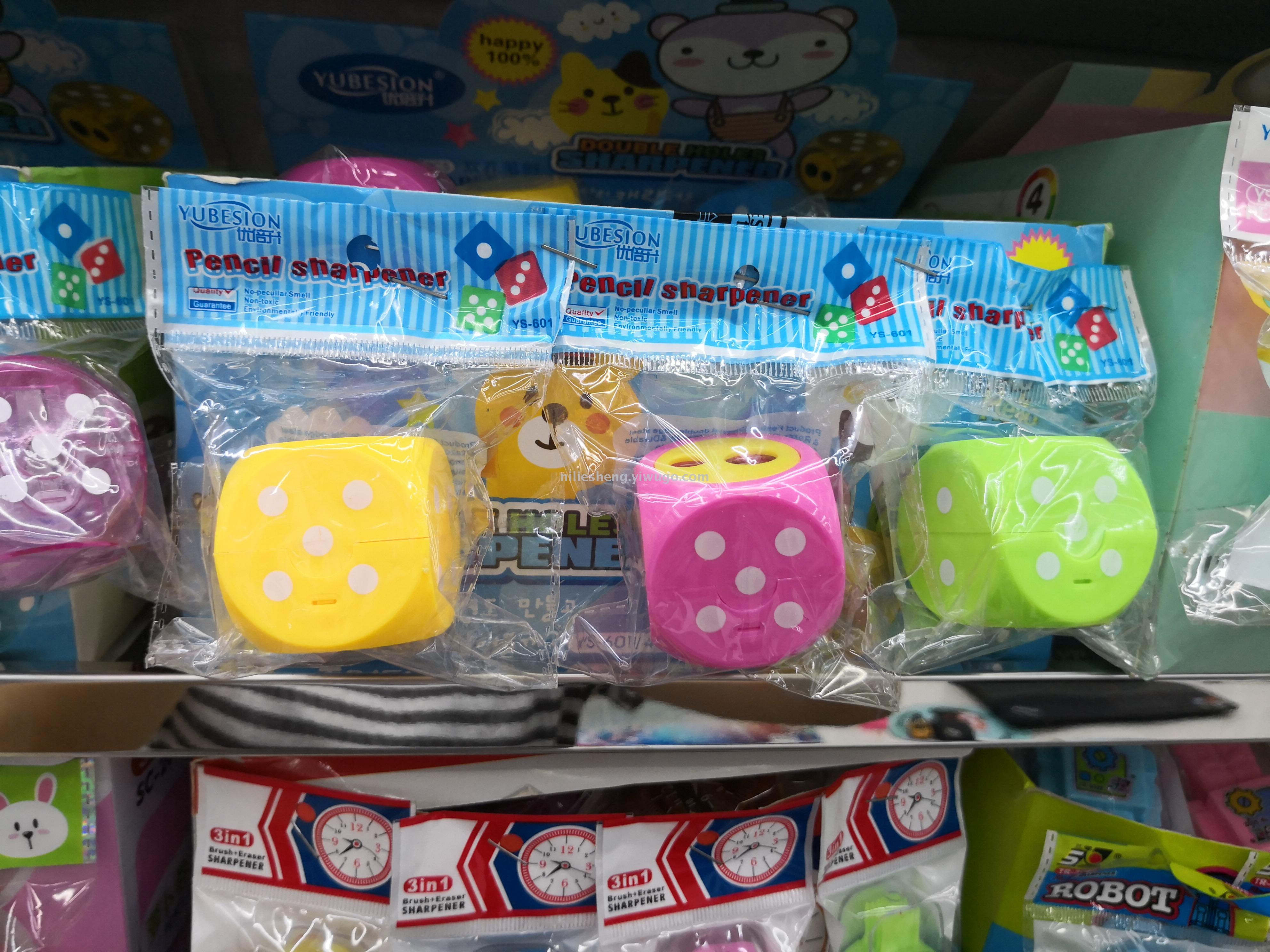 Ubel big hole cartoon pencil sharpener dice double hole pencil sharpener creative office hand pencil sharpener macro litre