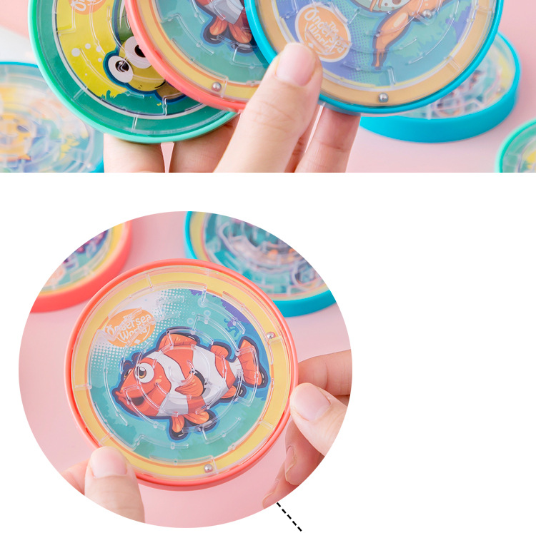 Children's Labyrinth Ball Handheld Balance Rolling Ball Concentration Training Educational Toys Kindergarten 5 Boys and Girls 3-7 Years Old