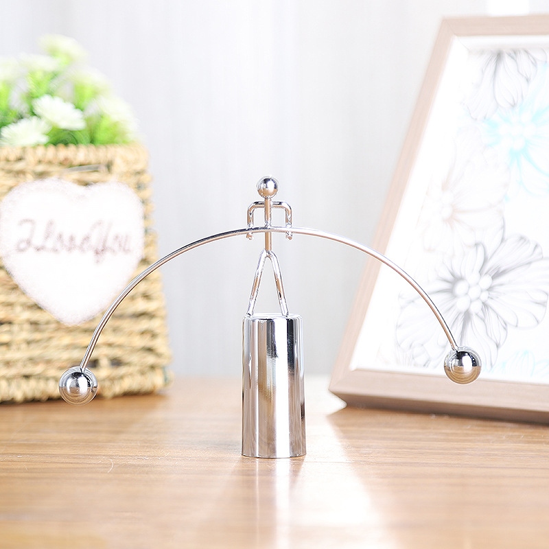 Creative Tumbler Physics Fun Gift Decompression Puzzle Toy Ball Metal Small Iron Man Decoration Weightlifting Balance