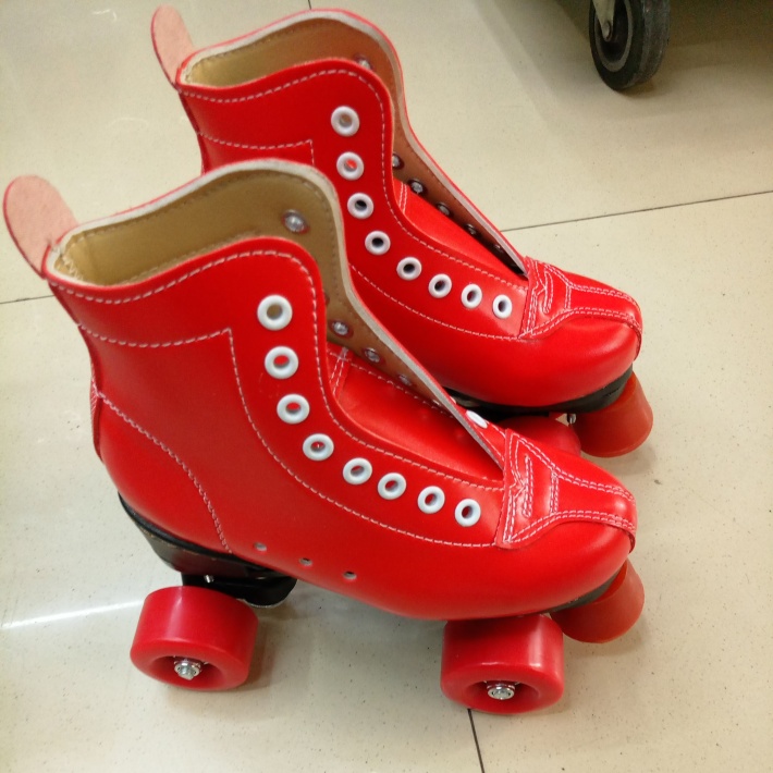 Adult Double Row the Skating Shoes Four-Wheel Red Skates Roller Skates Adult Double Row the Skating Shoes Four-Wheel Red Skates Roller Skates
