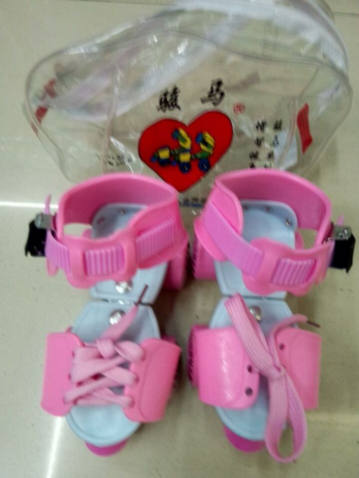 Long Feng 0102 children double-row roller skates roller skates Long Feng 0102 children double-row roller skates roller skates