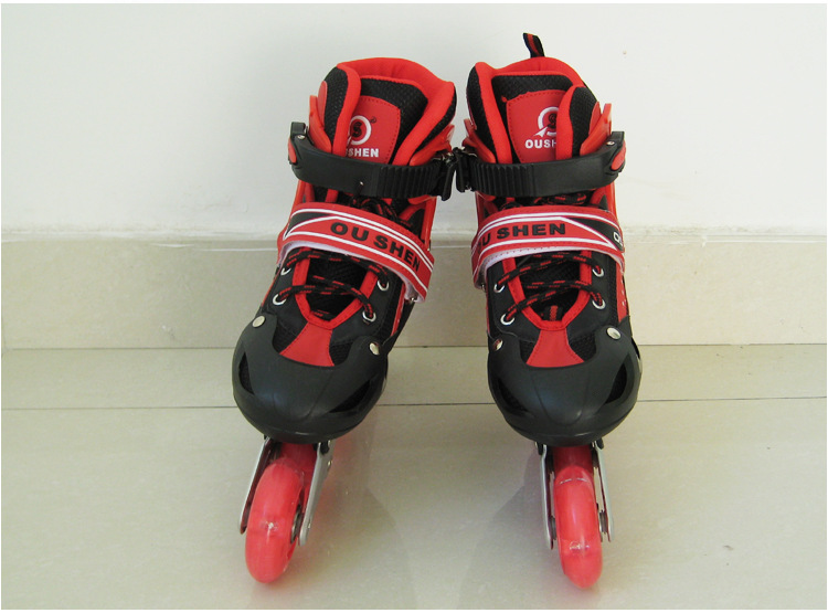 New Pu8 Wheel Speed Skating Full Flash Inline Skating Shoes for Boys and Girls the Skating Shoes Adult Roller Skates Factory Wholesale