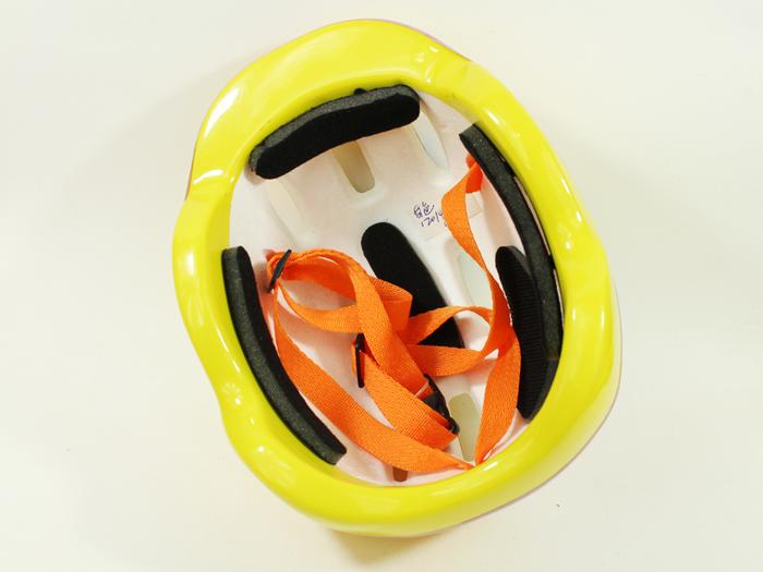 Genuine roller skates safety cap roller skates roller skates roller skates children's bicycle pulley cycling protective gear helmet set Genuine roller skates safety cap roller skates roller skates roller skates children's bicycle pulley cycling protective gear helmet set