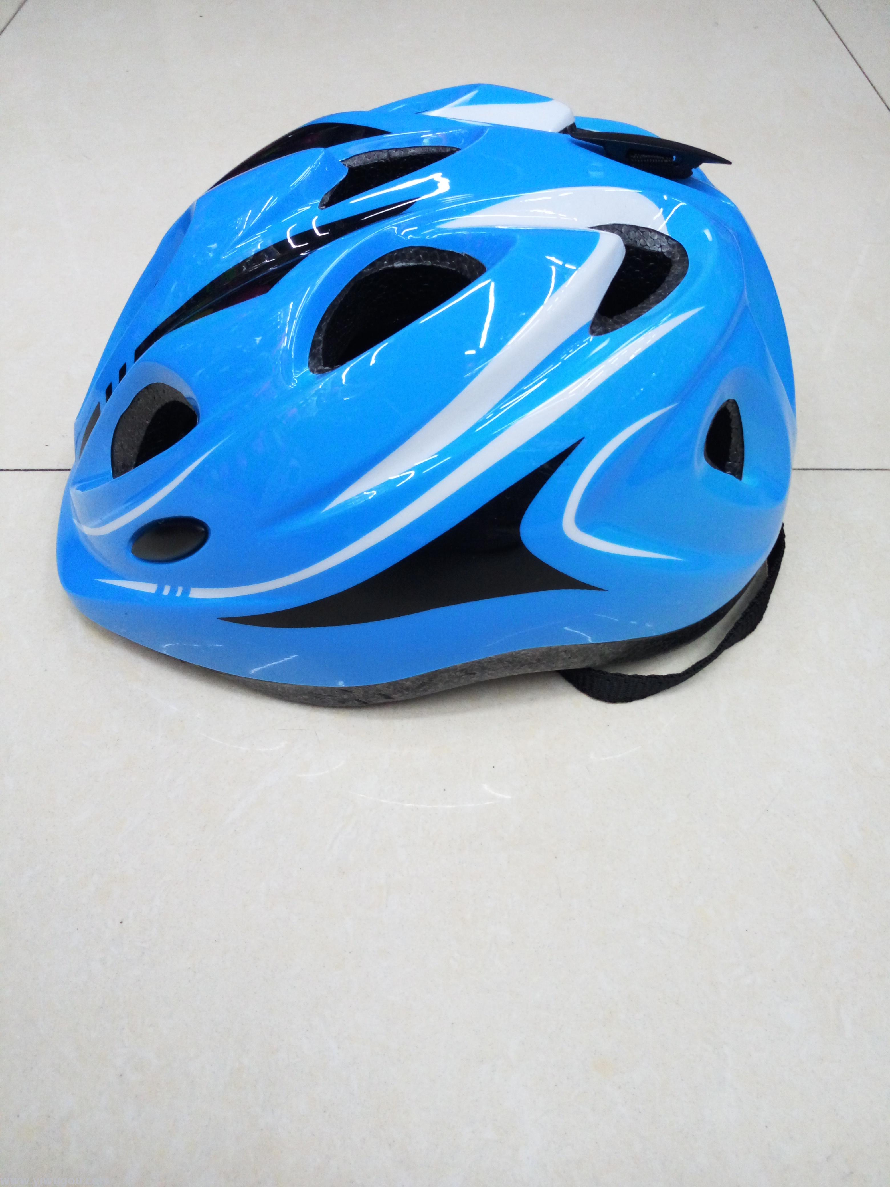 Roller skates helmet and bike helmet can adjust the size of the helmet. Roller skates helmet and bike helmet can adjust the size of the helmet.