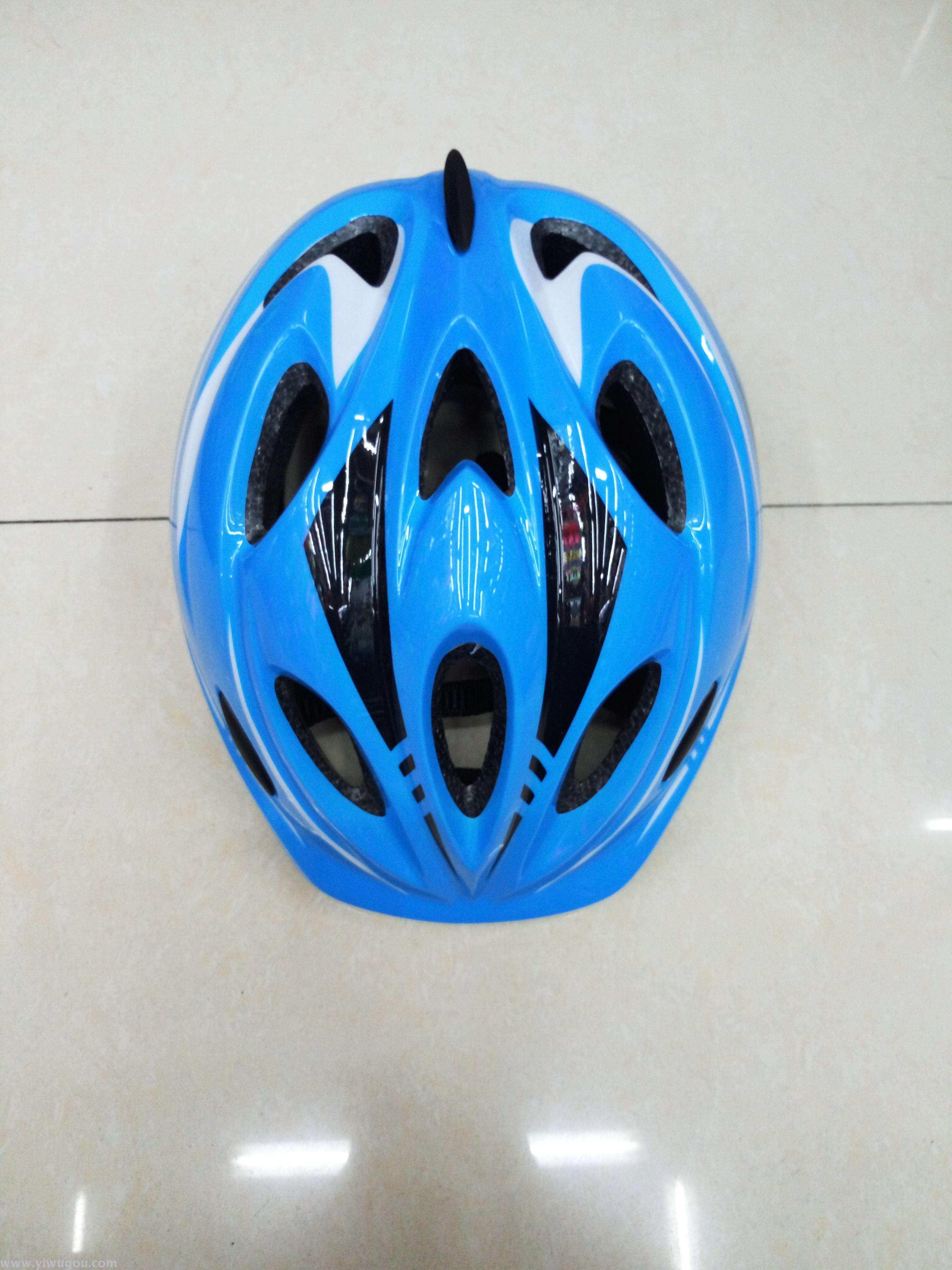 Roller skates helmet and bike helmet can adjust the size of the helmet. Roller skates helmet and bike helmet can adjust the size of the helmet.