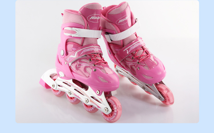 Factory Flying Magic Children's The Skating Shoes Inline Skating Shoes Full Flash Adjustable Aluminum Alloy Roller Skates Factory Flying Magic Children's The Skating Shoes Inline Skating Shoes Full Flash Adjustable Aluminum Alloy Roller Skates