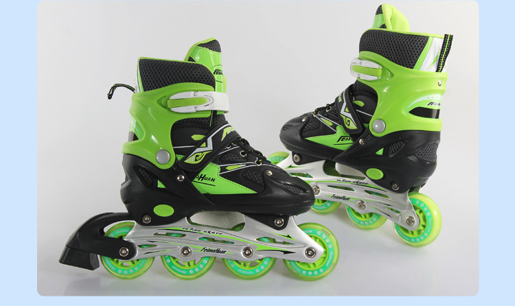 Factory Flying Magic Children's The Skating Shoes Inline Skating Shoes Full Flash Adjustable Aluminum Alloy Roller Skates Factory Flying Magic Children's The Skating Shoes Inline Skating Shoes Full Flash Adjustable Aluminum Alloy Roller Skates