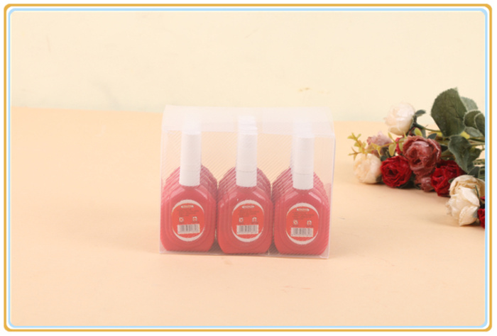 The student USES the correction fluid environmental correction fluid non-toxic quick-drying modification liquid. The student USES the correction fluid environmental correction fluid non-toxic quick-drying modification liquid.