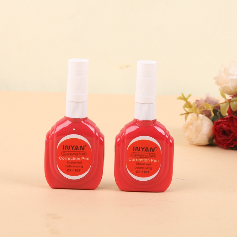 The student USES the correction fluid environmental correction fluid non-toxic quick-drying modification liquid.