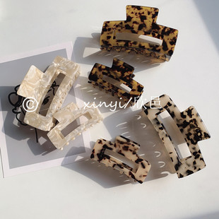 Cross-Border Simple Spring and Summer Transparent Barrettes Cute Fruit Printed Grip Large Geometric Acrylic Shark Clip Wholesale