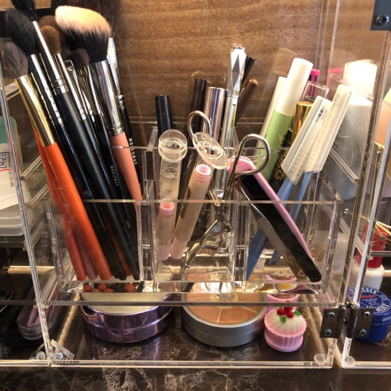 European-Style Cosmetics Storage Box High-End Acrylic Transparent Makeup Skin Care Products Display Organizer Lipstick Storage European-Style Cosmetics Storage Box High-End Acrylic Transparent Makeup Skin Care Products Display Organizer Lipstick Storage