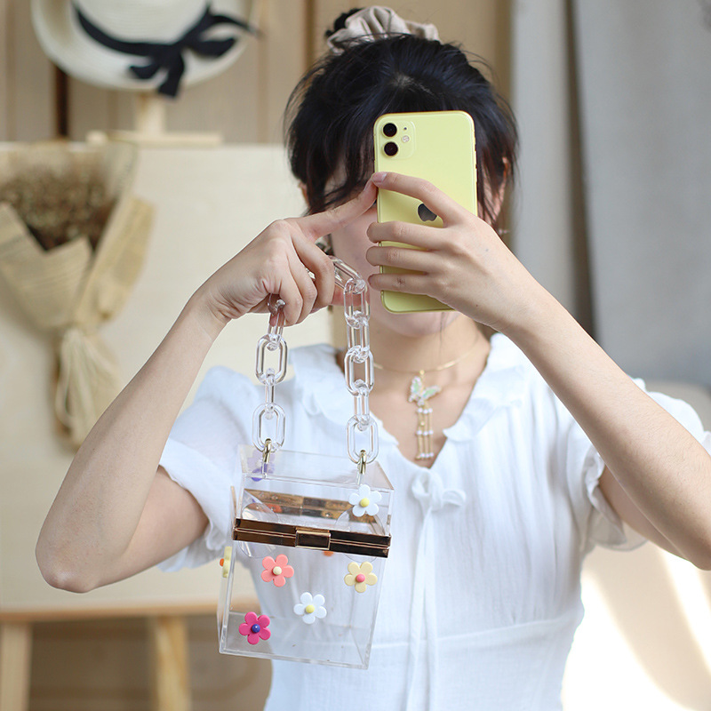 Cross-Border Transparent Square Box Acrylic Bag Women's European and American Fashion Resin Chain Gel Bag Crossbody Portable Small Square Bag Cross-Border Transparent Square Box Acrylic Bag Women's European and American Fashion Resin Chain Gel Bag Crossbody Portable Small Square Bag